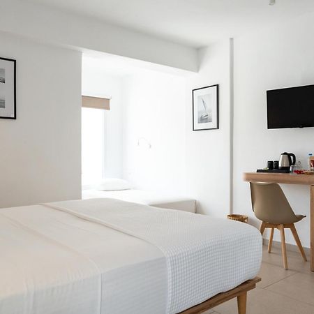 Sea Breeze Hotel (Adults Only) Херсониссос Экстерьер фото