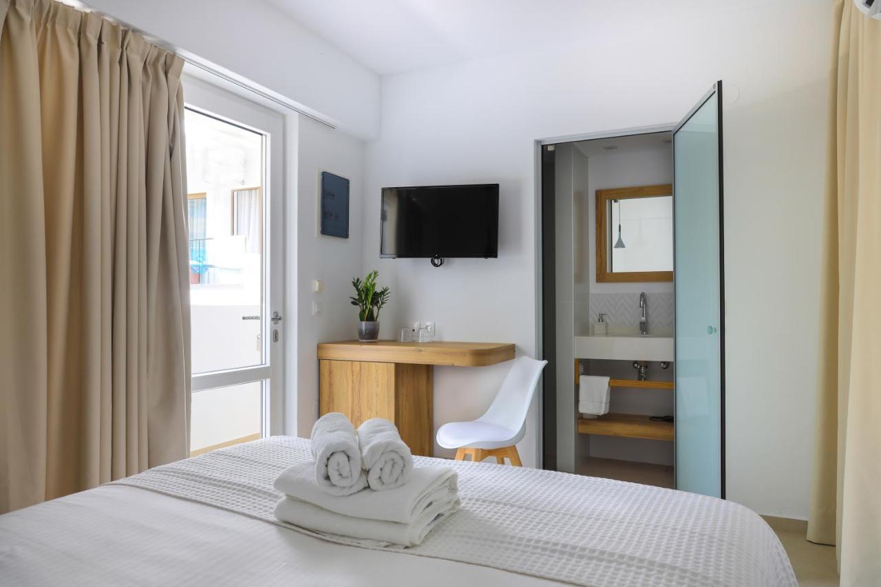 Sea Breeze Hotel (Adults Only) Херсониссос Экстерьер фото