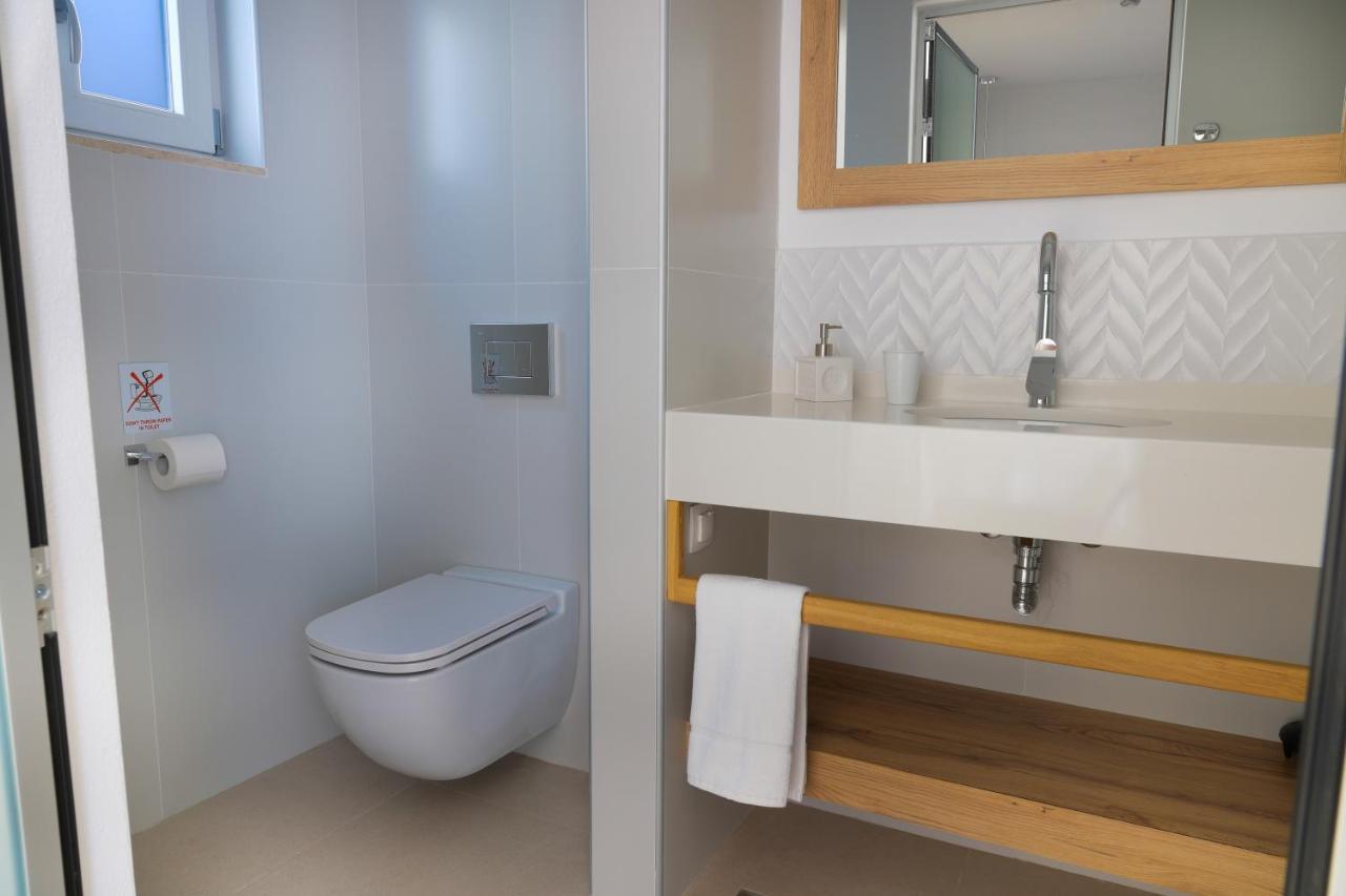 Sea Breeze Hotel (Adults Only) Херсониссос Экстерьер фото