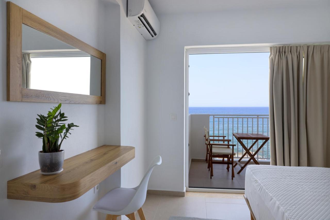 Sea Breeze Hotel (Adults Only) Херсониссос Экстерьер фото