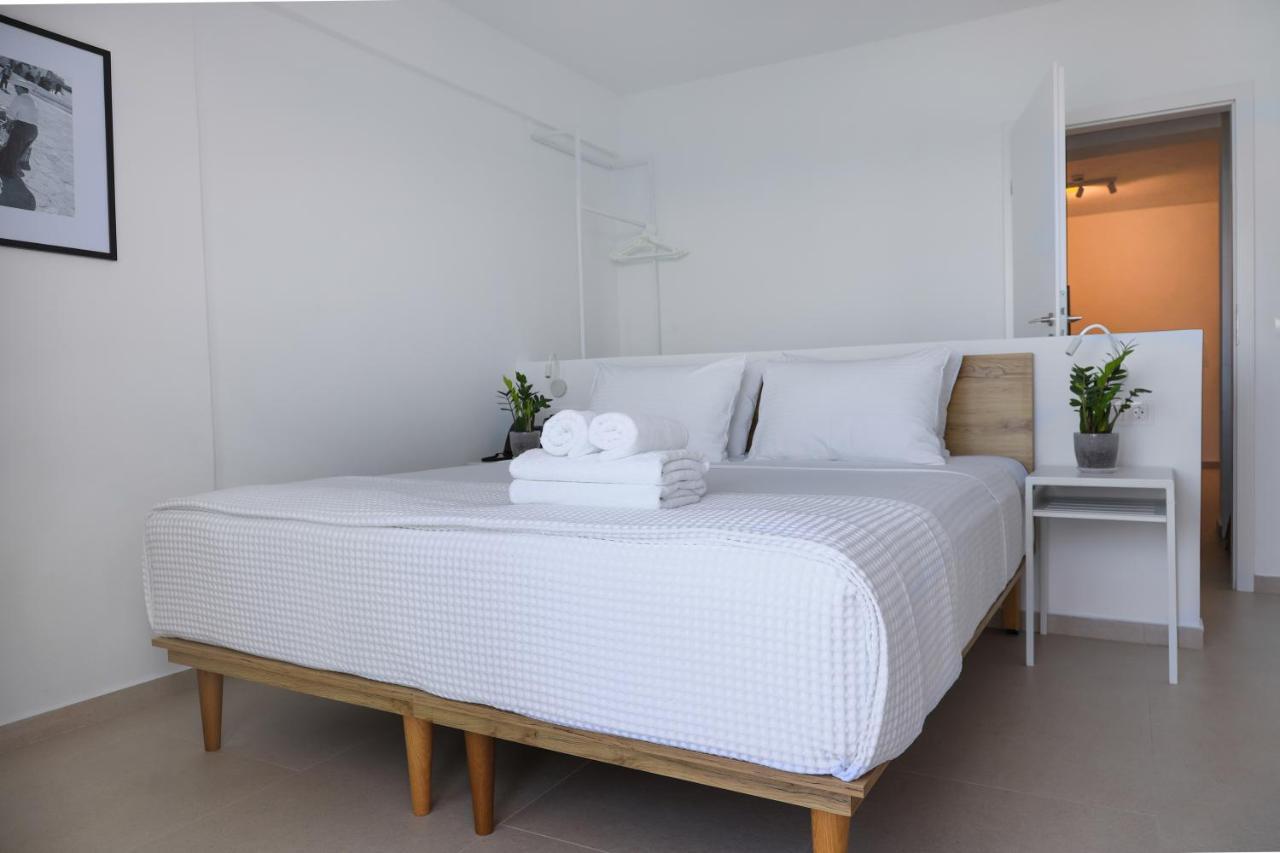 Sea Breeze Hotel (Adults Only) Херсониссос Экстерьер фото