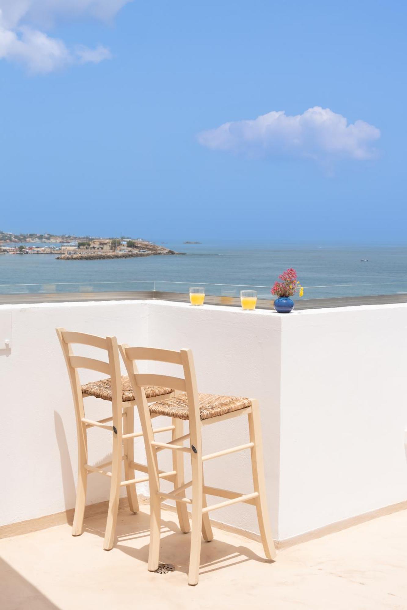 Sea Breeze Hotel (Adults Only) Херсониссос Экстерьер фото